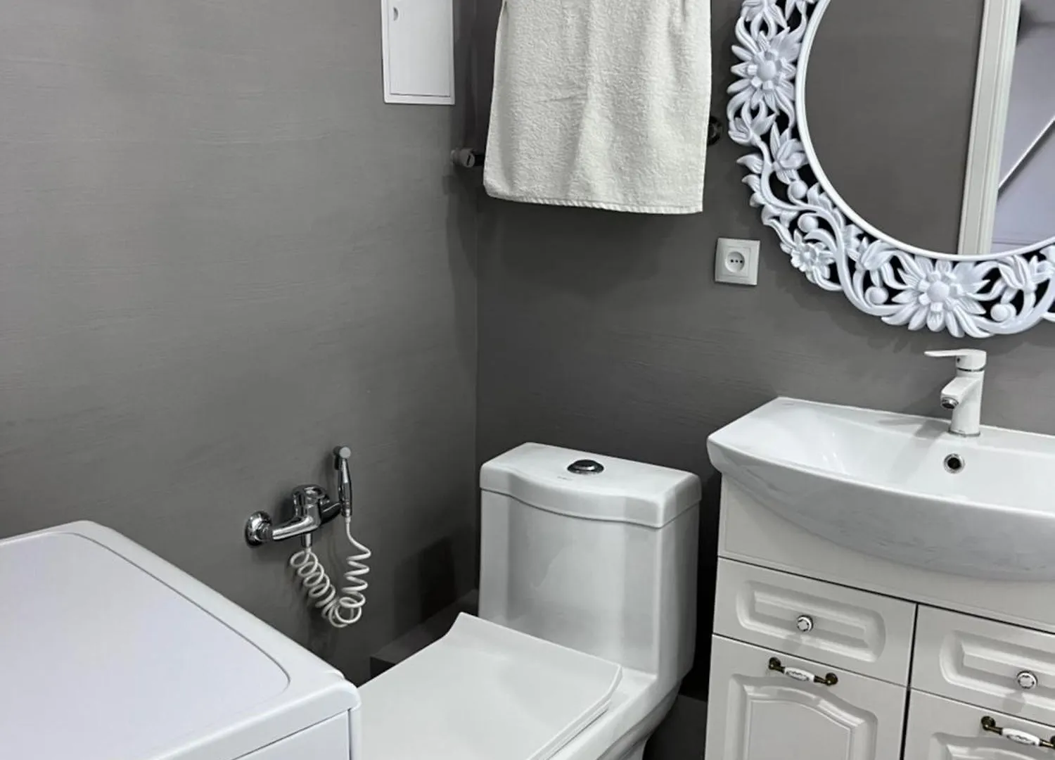 Asyl Tau Apartman Almati