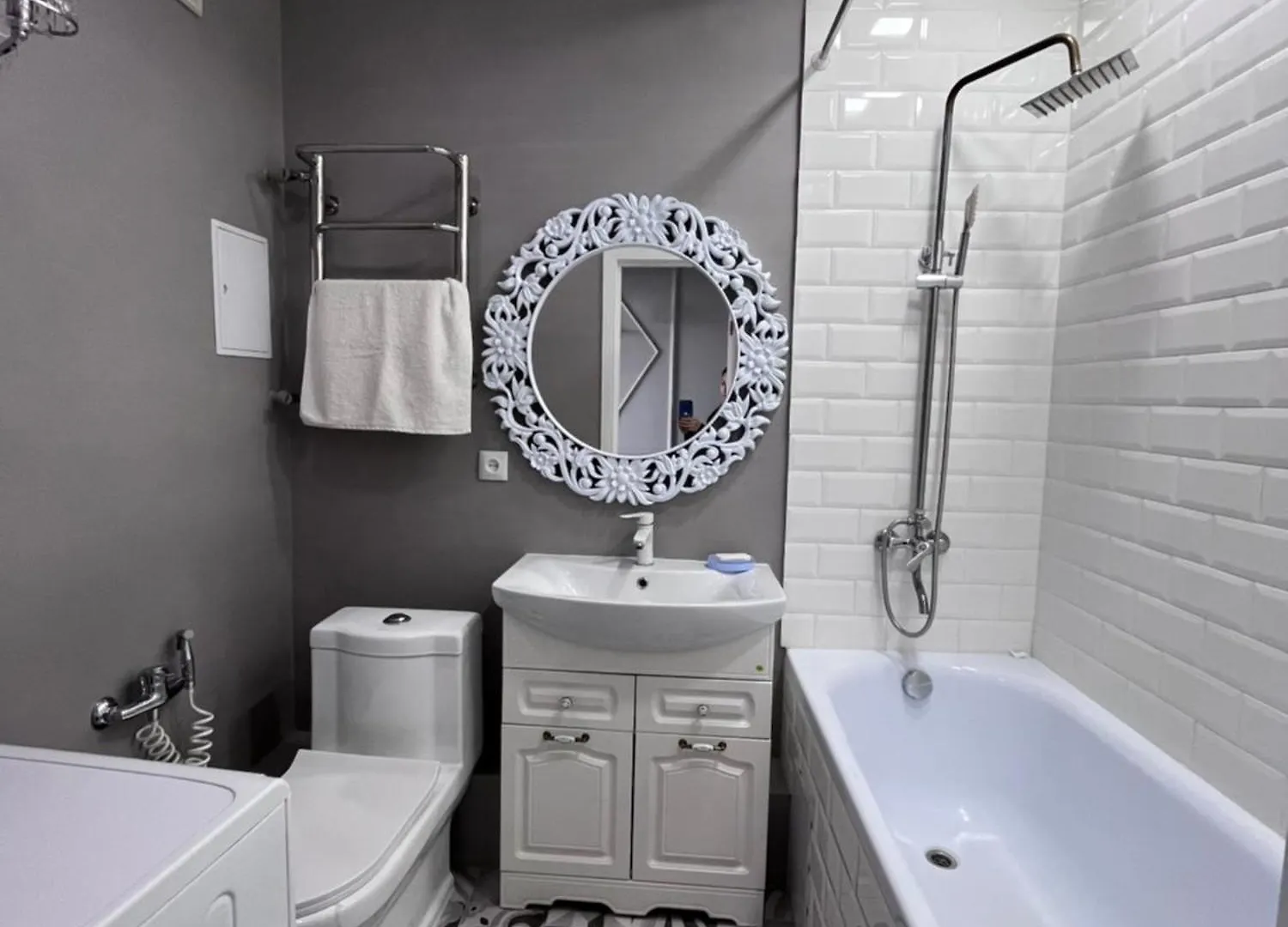 Asyl Tau Apartman Almati